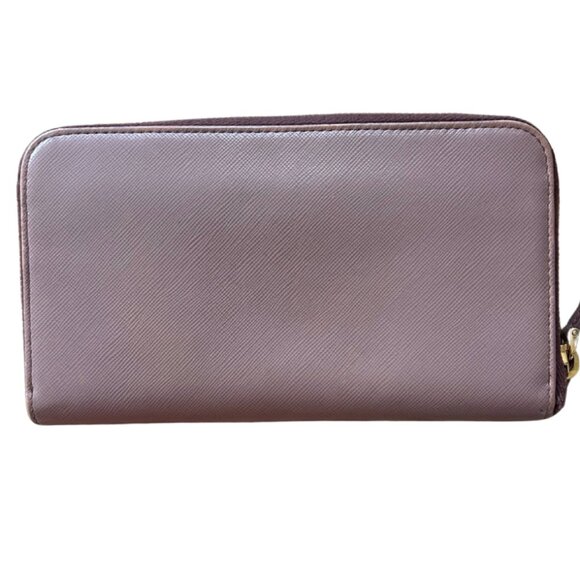 PRADA Saffiano Leather Zippy Wallet Gold tone hardware - Picture 2 of 4